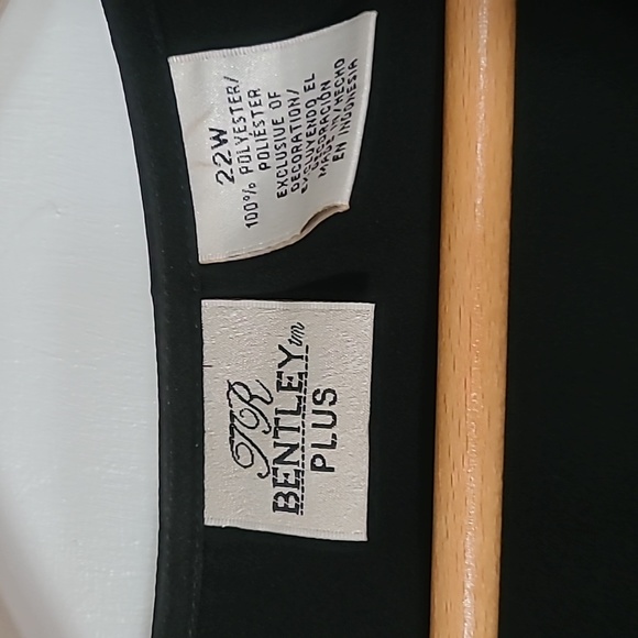 Vintage Bently Plus Button Down blouse - Picture 4 of 4